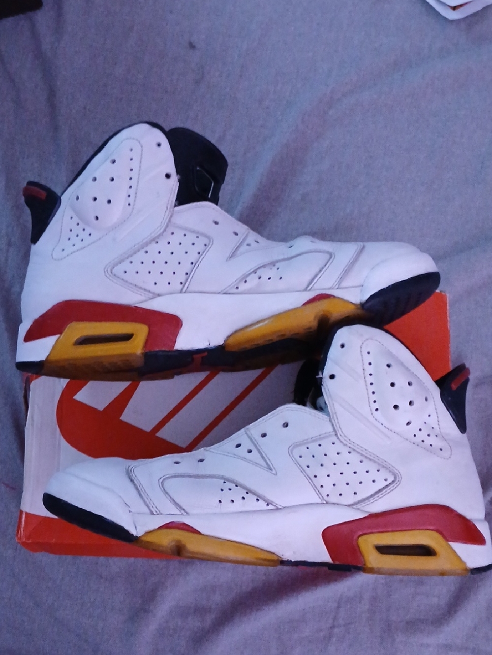Nike White & Red High-Top Jordan 6 Sneakers Men Size 10